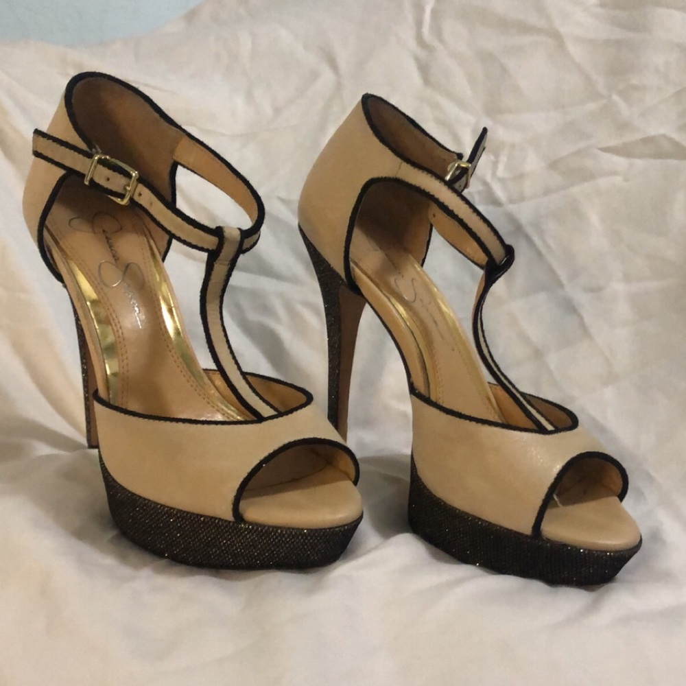 Jessica Simpson Bansi Nude T-strap platform heel.